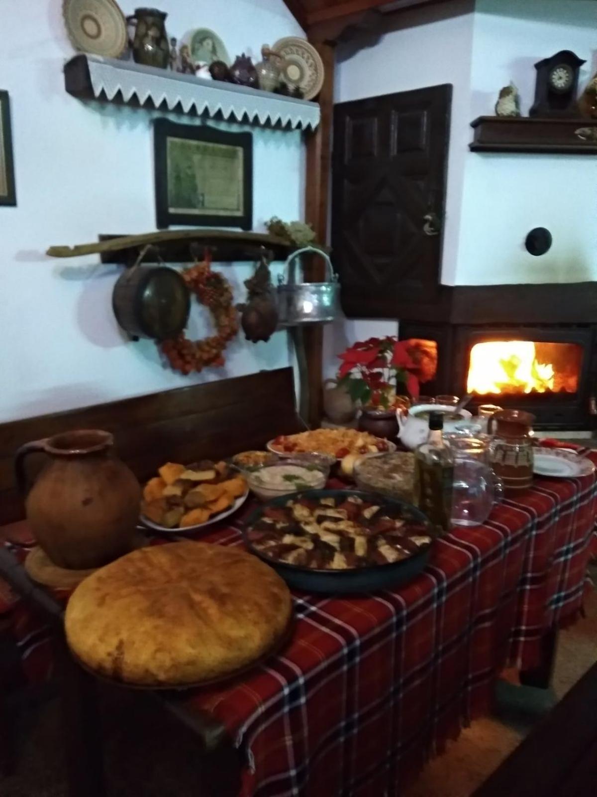 Staroto Shkolo House - Rooms For Guests Subotkovtsi Εξωτερικό φωτογραφία