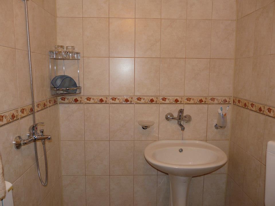 Staroto Shkolo House - Rooms For Guests Subotkovtsi Δωμάτιο φωτογραφία